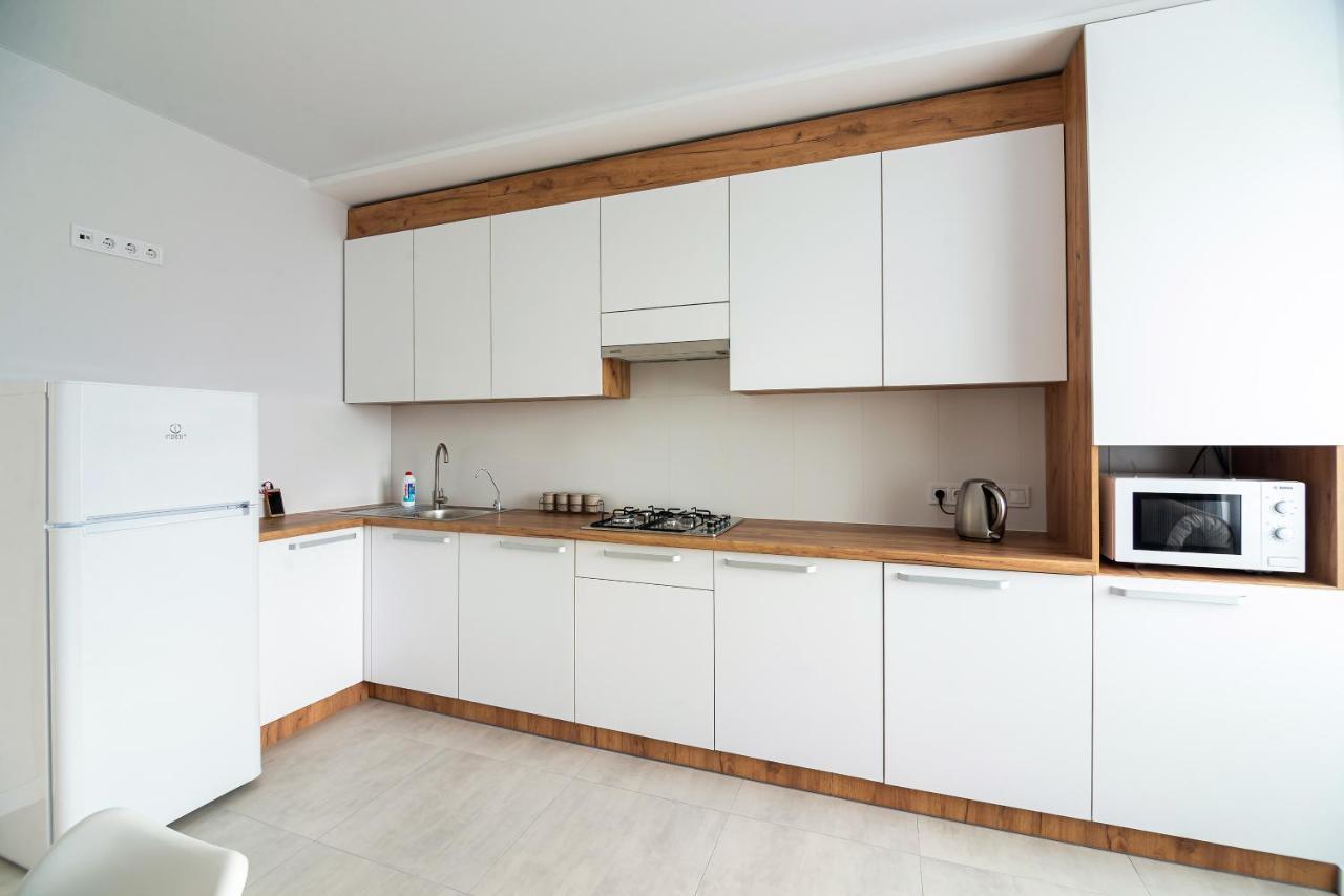 New On Zhasmynova Street 5b *